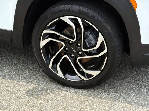 Used 2024 Chevrolet TrailBlazer RS AWD/4WD image 7