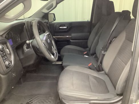 Used 2019 Chevrolet Silverado 1500 RST w/ Trailering Package AWD/4WD image 16