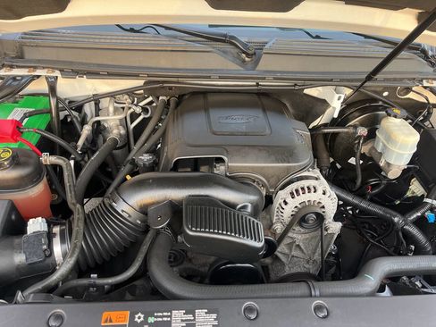 Used 2013 Chevrolet Tahoe LT image 38