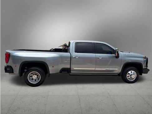 Used 2024 Chevrolet Silverado 3500 High Country w/ High Country Premium Package AWD/4WD image 6