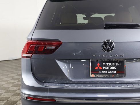 Used 2022 Volkswagen Tiguan SE image 15