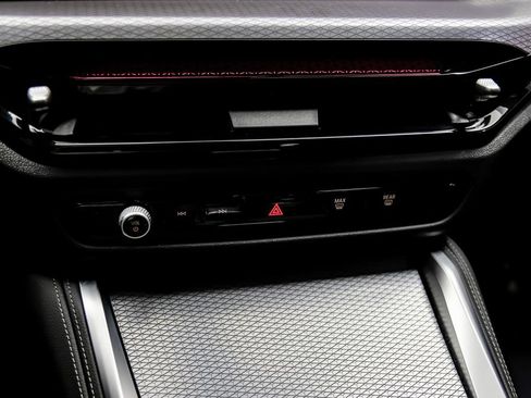 Used 2025 BMW M440i Coupe w/ Premium Package RWD image 35