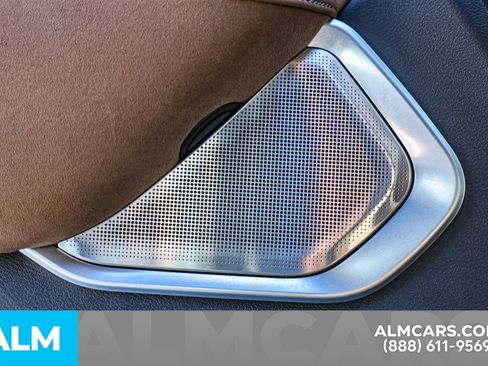 Used 2025 INFINITI QX80 Sensory image 45