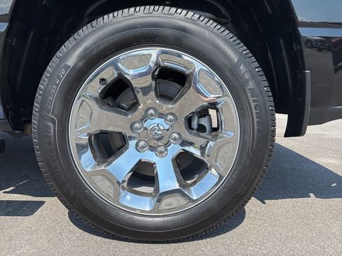 Used 2019 RAM 1500 Big Horn AWD/4WD image 13