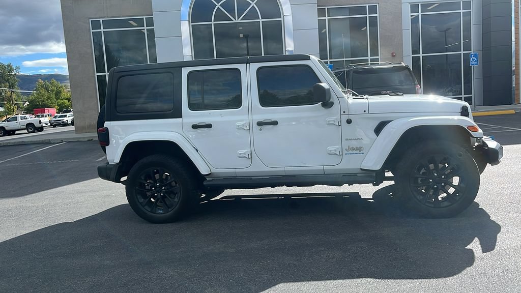 Used 2023 Jeep Wrangler Unlimited Sahara AWD/4WD image 2
