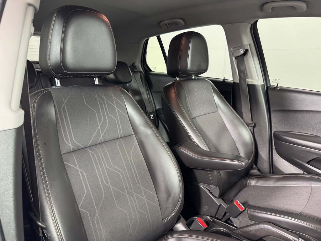 Used 2022 Chevrolet Trax LT w/ Driver Confidence Package AWD/4WD image 27