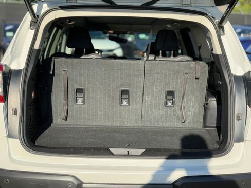 Used 2022 Subaru Ascent Limited w/ Technology Package image 42