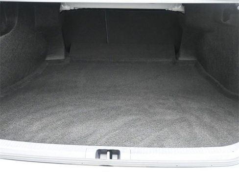 Used 2024 Toyota Camry SE image 23