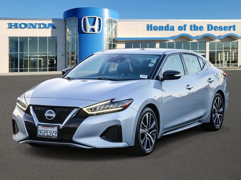 Used 2023 Nissan Maxima SV w/ Floor Mat Group image 3