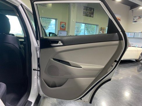 Used 2019 Hyundai Tucson SE AWD/4WD image 13
