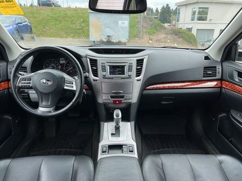 Used 2012 Subaru Outback 2.5i Limited AWD/4WD image 13