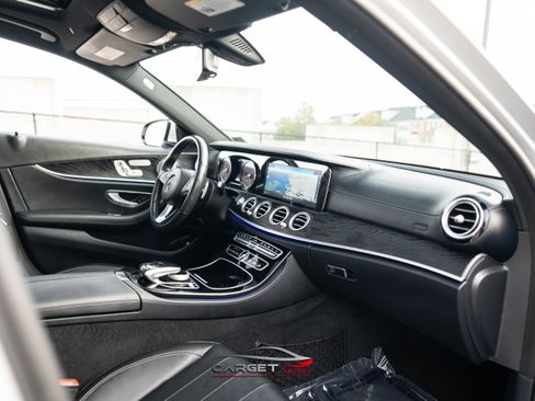Used 2017 Mercedes-Benz E 300 4MATIC image 15