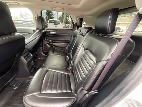 Used 2020 Ford Edge SEL w/ Convenience Package AWD/4WD image 18