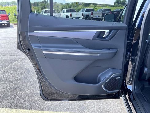 New 2026 Buick Enclave Sport Touring w/ Power Package image 21