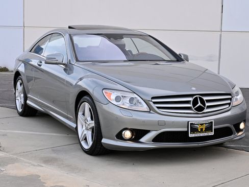 Used 2010 Mercedes-Benz CL 550 4MATIC image 9