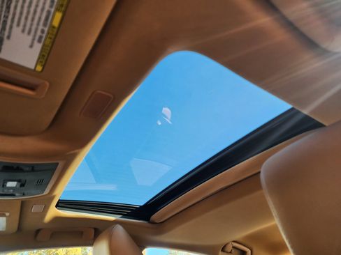 Used 2022 Lexus ES 350 w/ Premium Package image 24