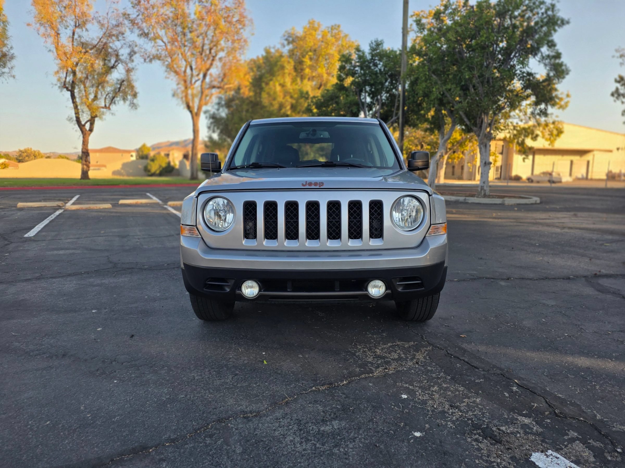 Used 2017 Jeep Patriot 75th Anniversary w/ Power Value Group FWD image 2