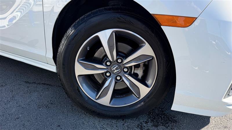 Used 2018 Honda Odyssey Touring image 15