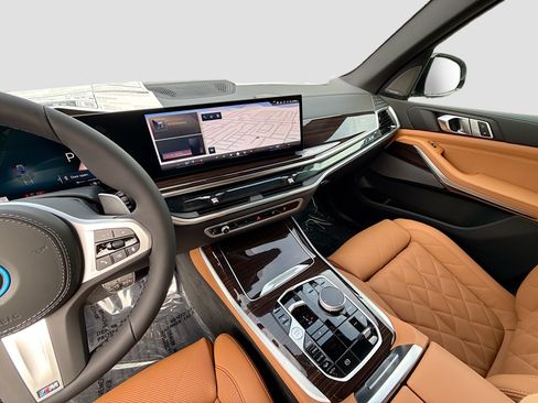 New 2026 BMW X5 xDrive50e w/ M Sport Package AWD/4WD image 29