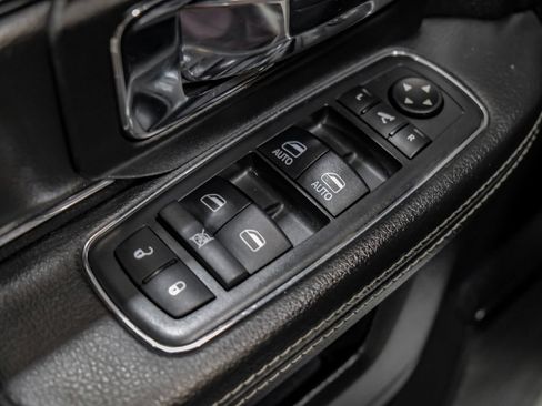 Used 2018 RAM 2500 Laramie w/ Sport Appearance Group AWD/4WD image 41
