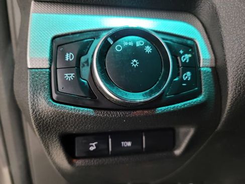 Used 2014 Ford Explorer XLT w/ Equipment Group 202A image 39