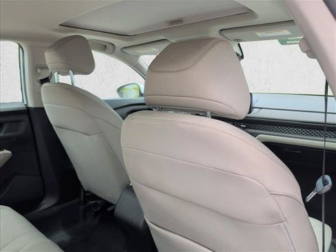 Used 2024 Honda Accord EX image 23