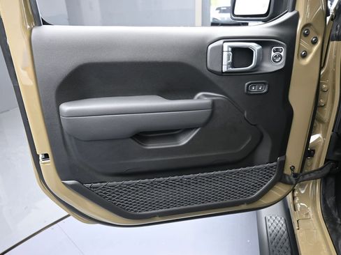 New 2026 Jeep Gladiator Sport image 12