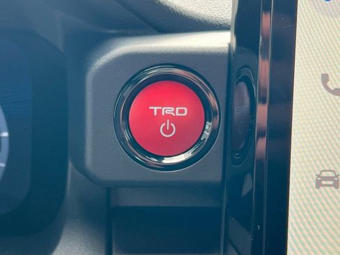 New 2026 Toyota 4Runner TRD Off-Road Premium AWD/4WD image 20