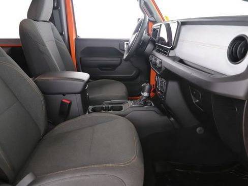 Used 2025 Jeep Wrangler Sport AWD/4WD image 29