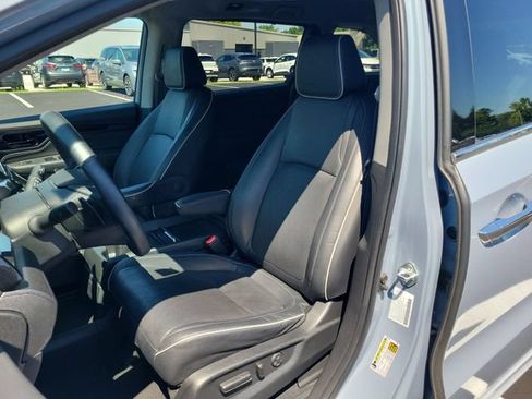 Used 2024 Honda Odyssey Elite image 21