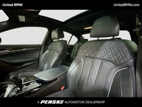 Used 2022 BMW 540i w/ Premium Package image 5