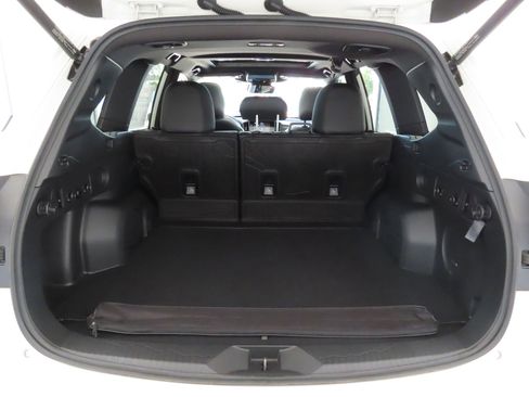 Used 2025 Subaru Forester Limited image 26