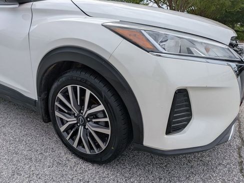 Used 2022 Nissan Kicks SV FWD image 10