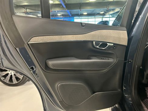 Certified 2023 Volvo XC90 T8 Ultimate image 22