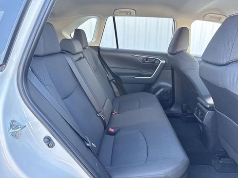 Used 2025 Toyota RAV4 LE image 32