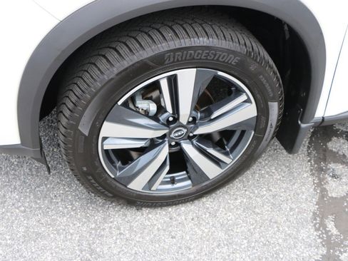 Used 2023 Nissan Rogue SL FWD image 14