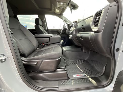 Used 2024 Chevrolet Silverado 1500 Custom Trail Boss w/ Turbomax Blackout Package image 18