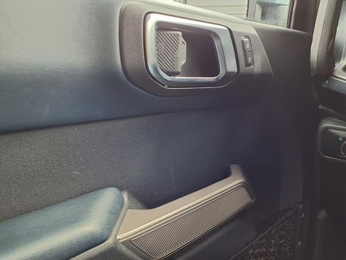 Used 2022 Ford Bronco Outer Banks image 20