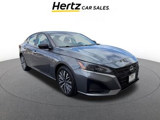 Used 2025 Nissan Altima 2.5 SV video 1