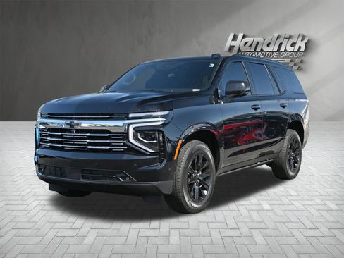 Used 2025 Chevrolet Tahoe Premier AWD/4WD image 5