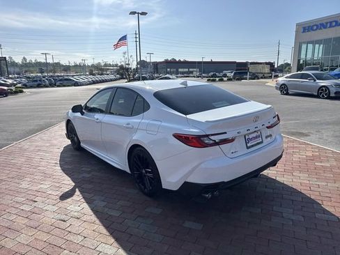 Used 2025 Toyota Camry SE w/ Convenience Package FWD image 34