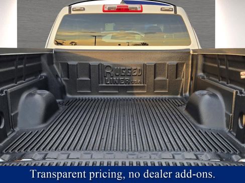 Used 2022 Chevrolet Colorado LT w/ Fleet Safety Package image 12