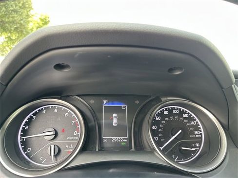 Used 2024 Toyota Camry SE image 10
