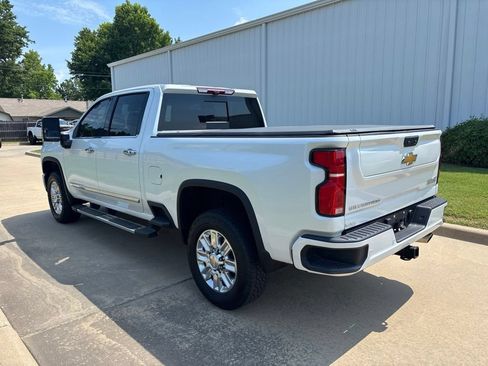 Used 2025 Chevrolet Silverado 3500 High Country w/ High Country Premium Package AWD/4WD image 9