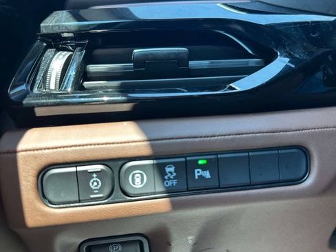 Used 2024 Acura MDX SH-AWD w/ Technology Package image 20