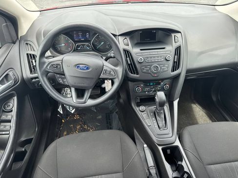 Used 2017 Ford Focus SE FWD image 23