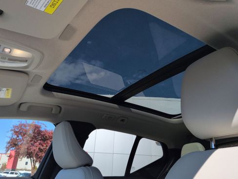 New 2026 Volvo XC40 B5 Ultra w/ Protection Package Premier image 24