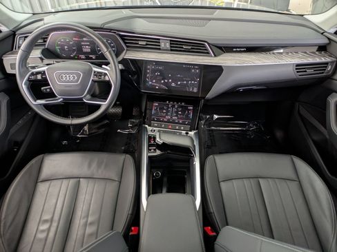 Used 2024 Audi Q8 e-tron Premium AWD/4WD image 7