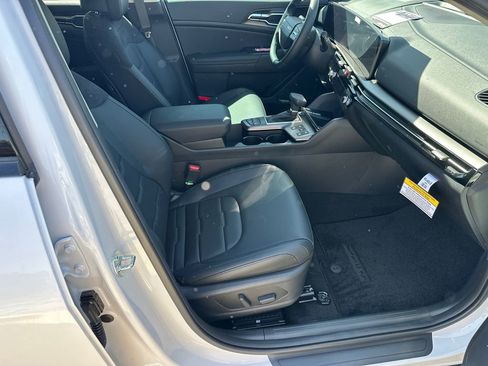 New 2026 Kia Sportage SX FWD image 13