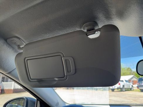 Used 2025 Nissan Sentra SV w/ Trunk Package image 25